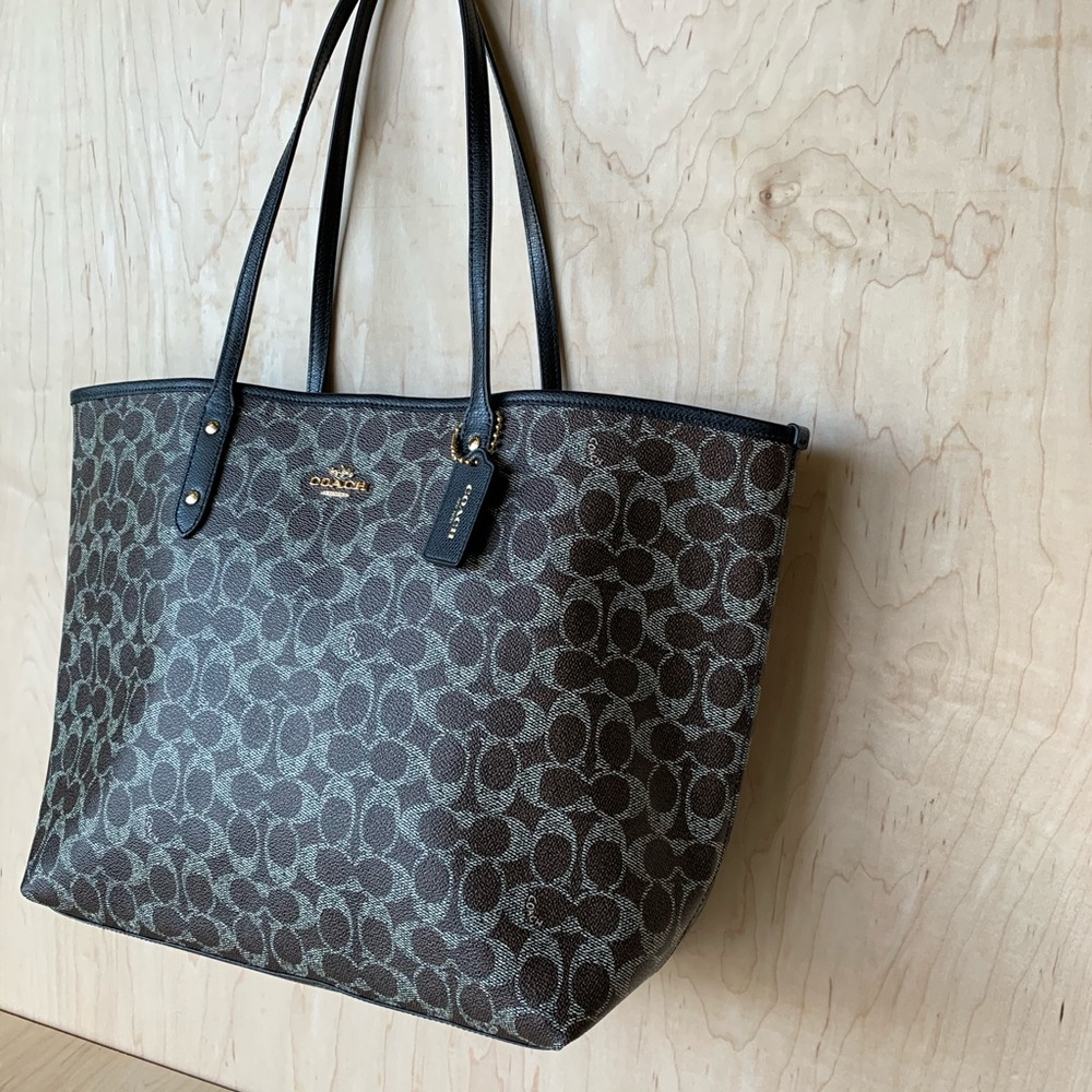 COACH BROWN SIGNATURE COATED CANVAS TOTE F54273